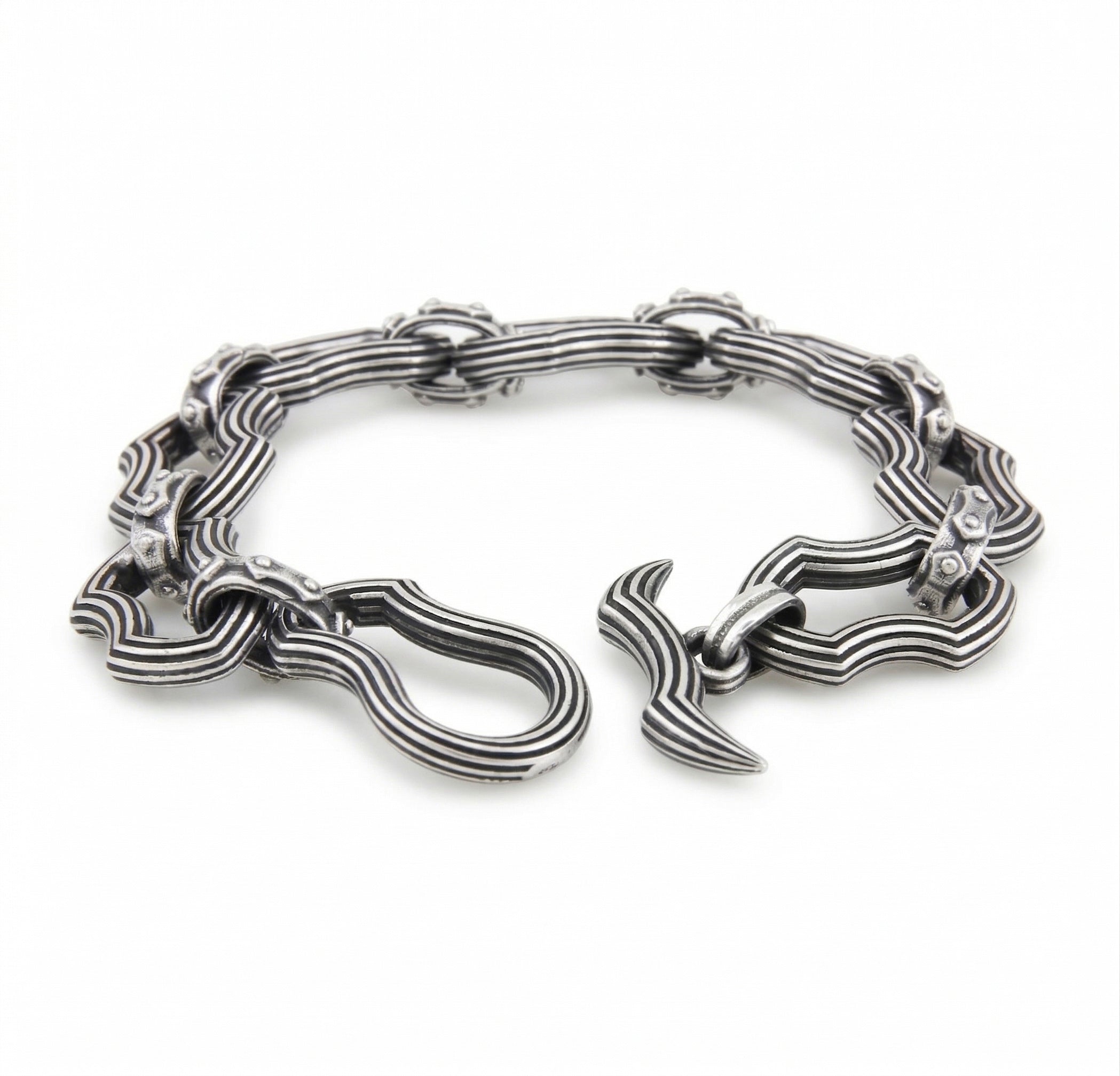 Arch&shield Grooved Chain Bracelet in Sterling Silver