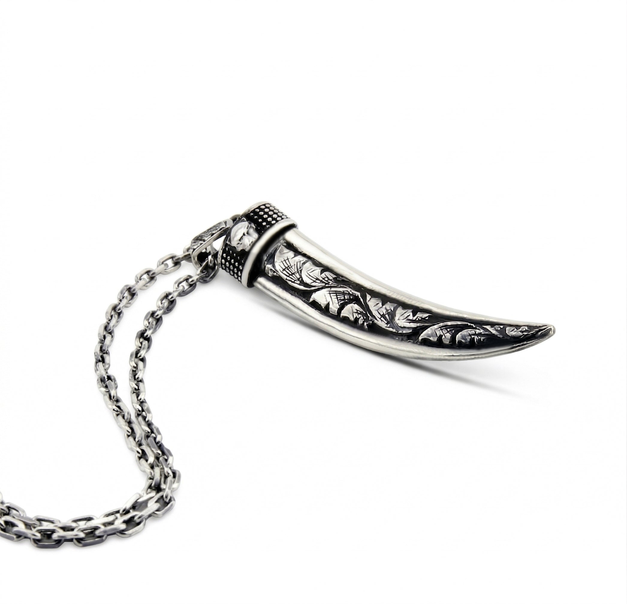 Claw Panther Engraved Necklace in Sterling Silver