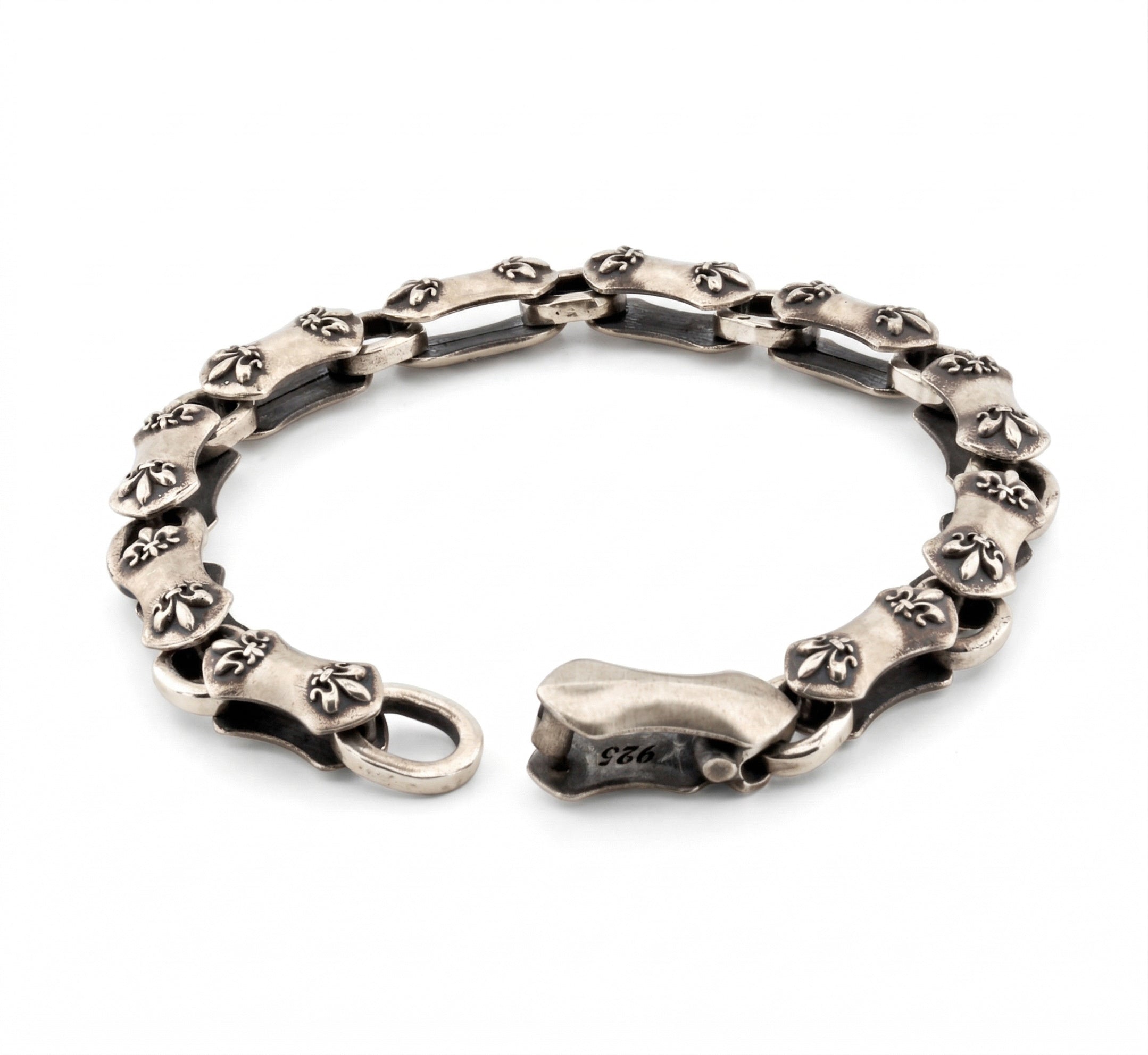 Fleur de Lis Arc Shield Lock Chain Bracelet in Sterling Silver