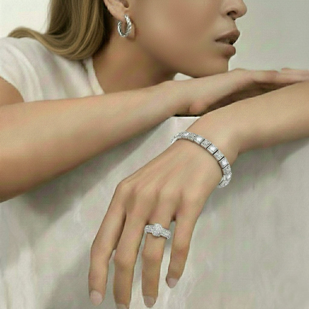 Rosette Zircon Bracelet in Sterling Silver
