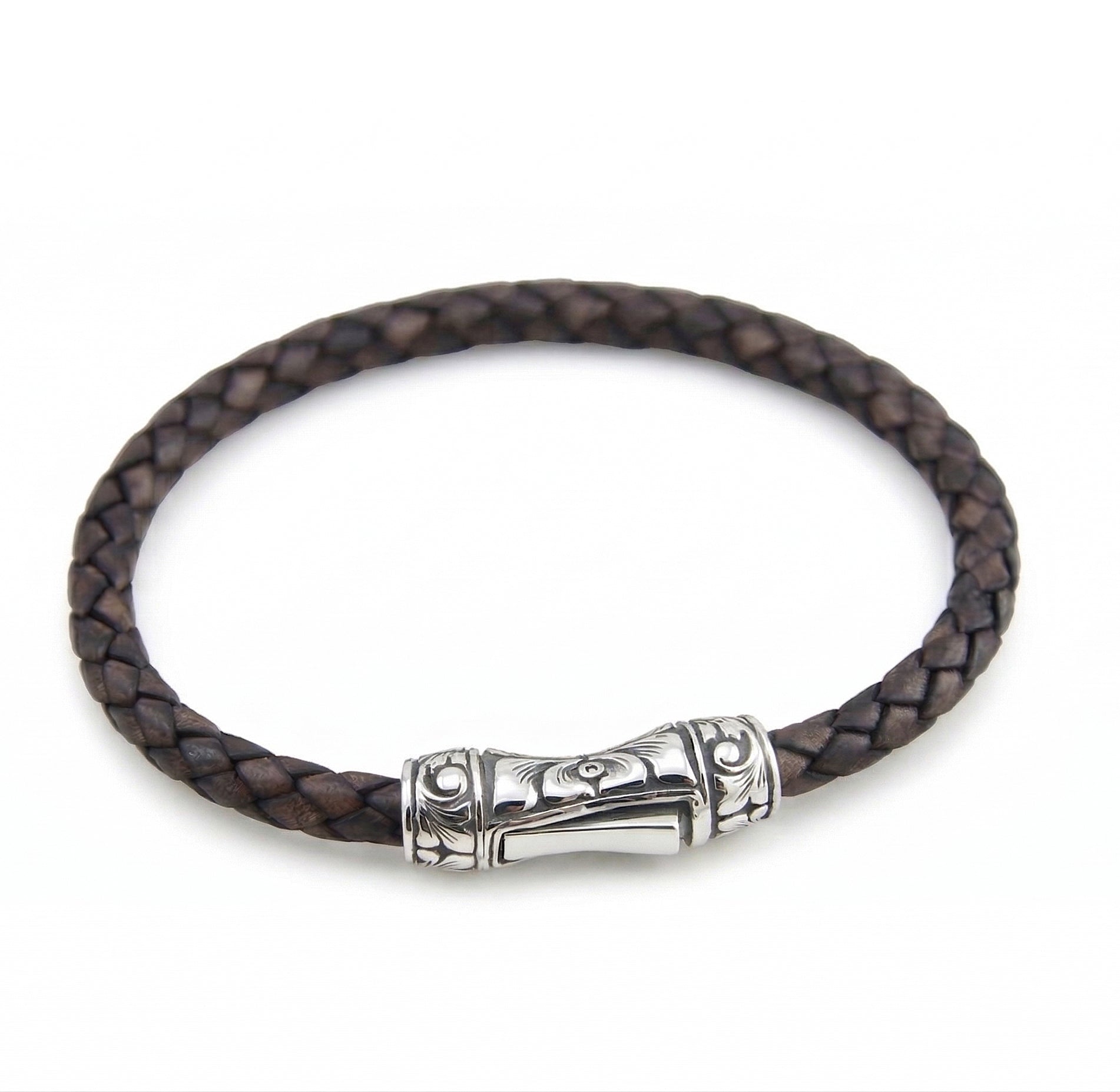 Single Lock Curved Bracelet in Sterling Silver