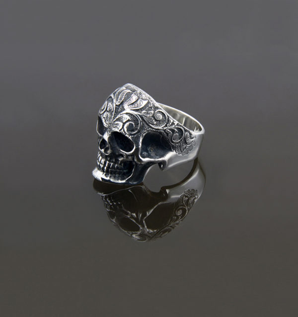 ENGRAVED KING SKULL – C